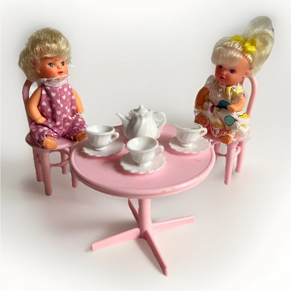 1990s Vintage Sandi Dolls / Babies Family w/ Furniture & Foods Lot